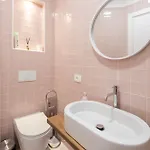 アパート 2br At Artist's Palace - Skanderbeg Square Views ティラナ
