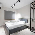 2br At Artist's Palace - Skanderbeg Square Views ティラナ