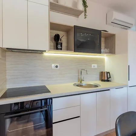 2br At Artist's Palace - Skanderbeg Square Views * טיראנה