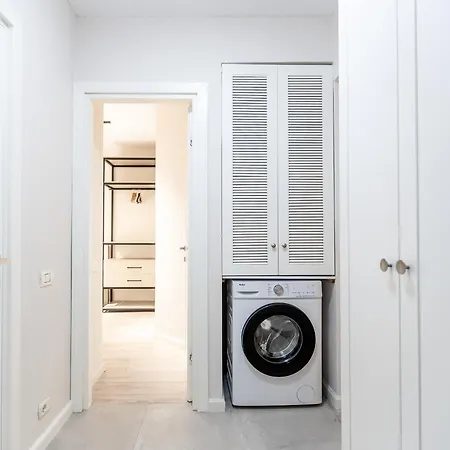 2br At Artist's Palace - Skanderbeg Square Views דירה טיראנה