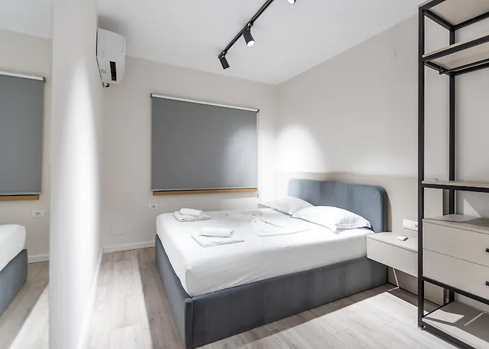 2br At Artist's Palace - Skanderbeg Square Views Lägenhet Tirana