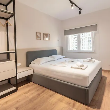 Appartement 2br At Artist's Palace - Skanderbeg Square Views *