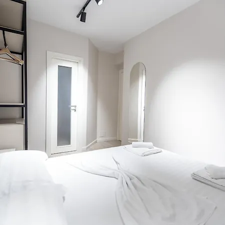 Διαμέρισμα 2br At Artist's Palace - Skanderbeg Square Views