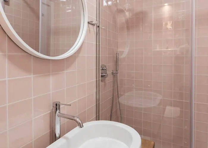 2br At Artist's Palace - Skanderbeg Square Views *