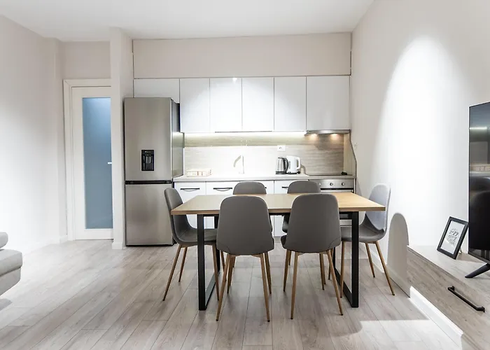 2br At Artist's Palace - Skanderbeg Square Views 公寓