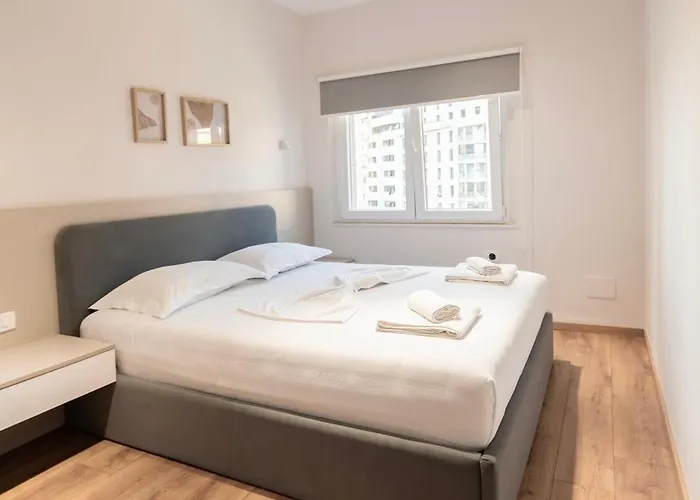 公寓 2br At Artist's Palace - Skanderbeg Square Views