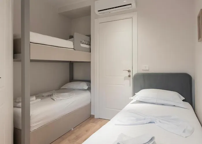 Διαμέρισμα 2br At Artist's Palace - Skanderbeg Square Views *